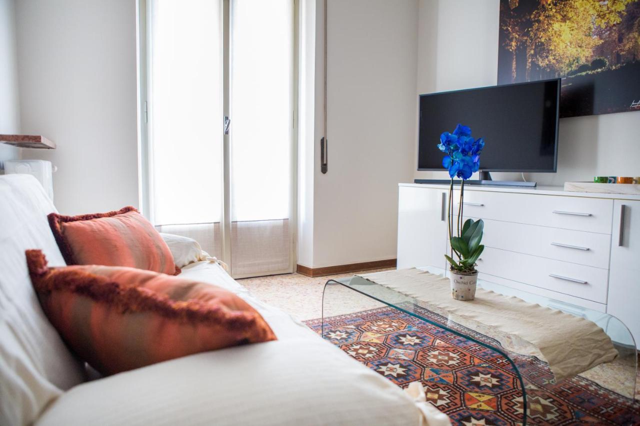 Parma A Due Passi Dal Duomo Apartment Zewnętrze zdjęcie